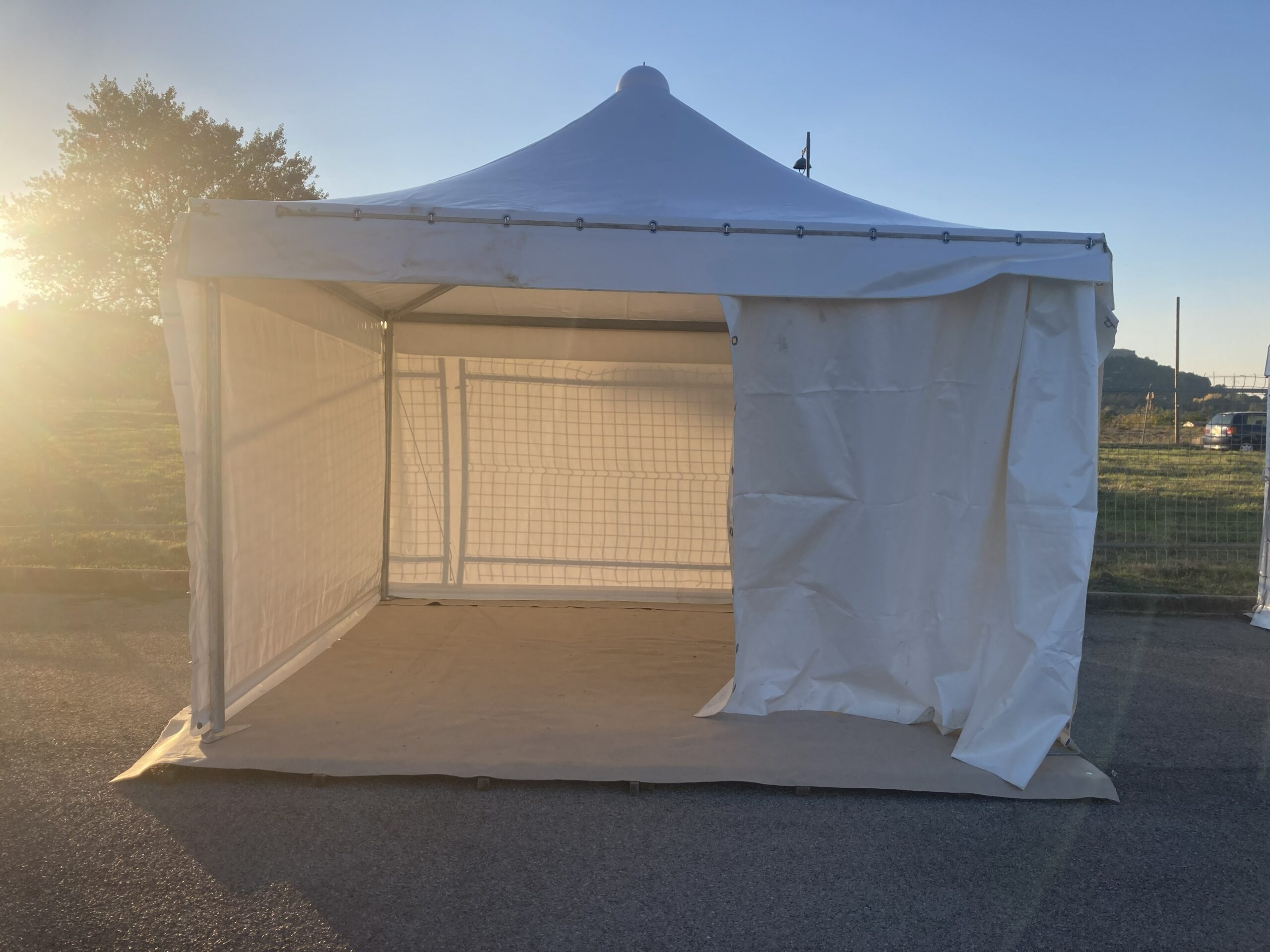 Allestimento gazebo per manifestazioni